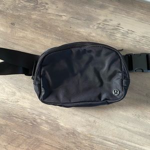 Black Lululemon Fanny Pack